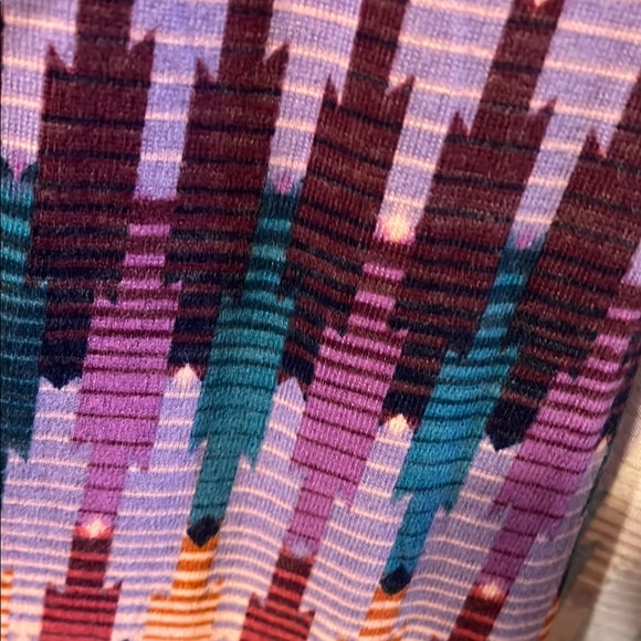 LuLaRoe Sarah Colorful Patterned Women's Sweater/duster - Picture 4 of 4